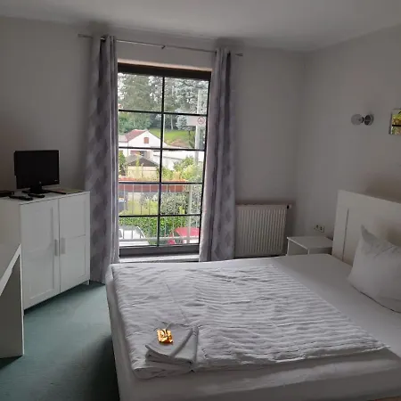 Am Kreischaer Park Hotel 3*